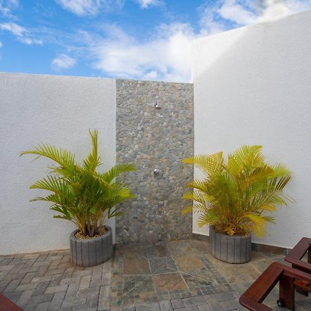 Golden Square Villa & Private Pool Flic-en-Flacq Екстериор снимка