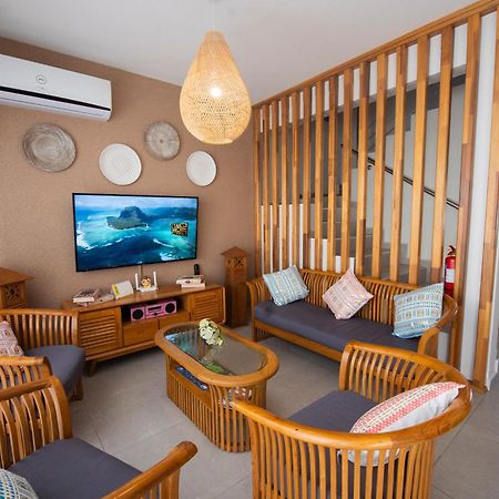 Golden Square Villa & Private Pool Flic-en-Flacq Екстериор снимка
